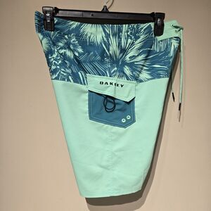 Oakley Men's Size 32 Board Shorts Swim Trunks